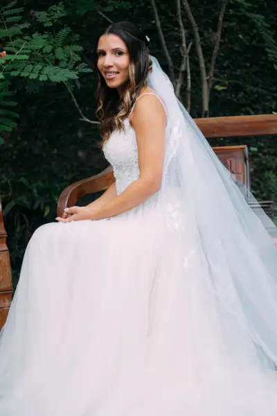 Casamento, com o casal e os detalhes do dia, fotografia de Raquel Coutinho. Foto 11.